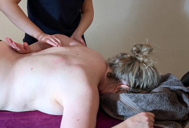 Lindsey Brookes teaching swedish body massage at Brookes Therapy Training